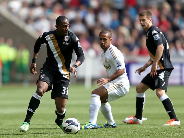 Eyong Enoh moves away from Wayne Routledge