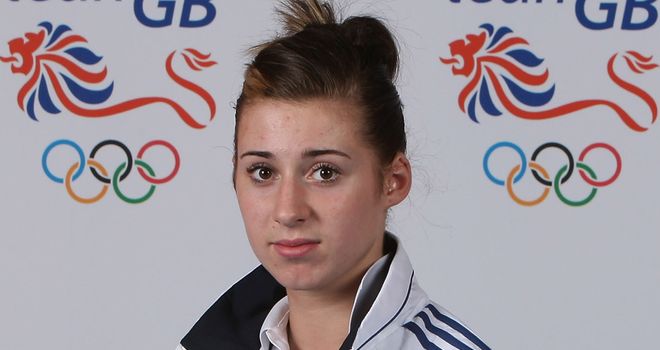 Bianca Walkden: Gold for Briton in Azerbaijan