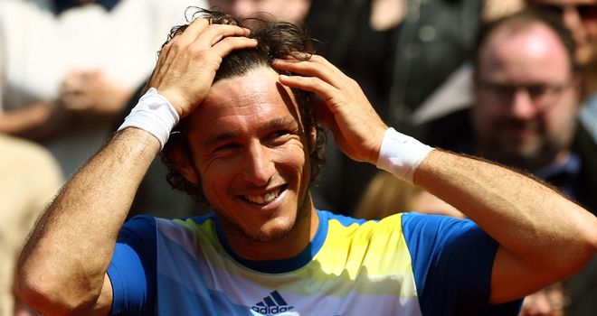 Juan Monaco celebrates Dusseldorf title