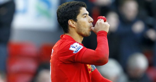 Luis Suarez: Media pressure could see striker leave Liverpool