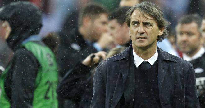 Mancini is the victim of City's ambition, says Hinchcliffe