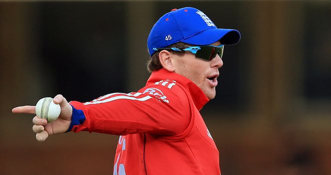 Eoin Morgan: England batsman to undergo operation
