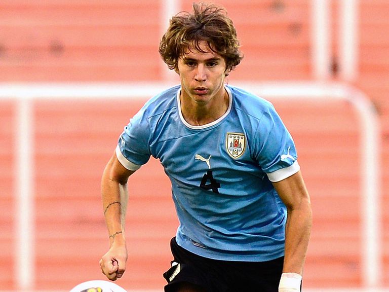 Guillermo Varela: Manchester United switch