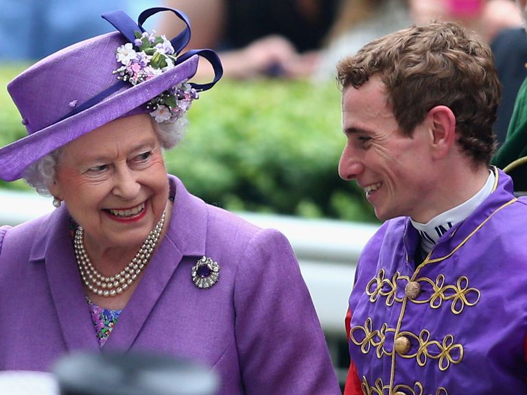 http://e0.365dm.com/13/06/768x576/The-Queen-Ryan-Moore_2962967.jpg?20130623175058