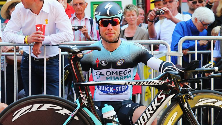 Mark Cavendish received abuse from the crowd during stage 11