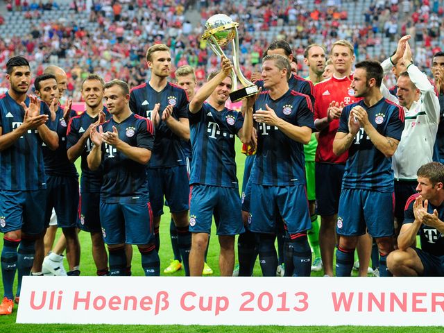 Bayern Munich celebrate their friendly victory