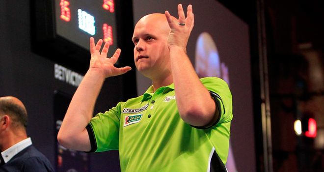 Michael van Gerwen wins the World Grand Prix darts in Dublin in 2012.