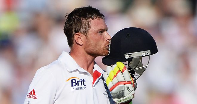 Ian Bell registered his 19th Test century and third in a row against Australia