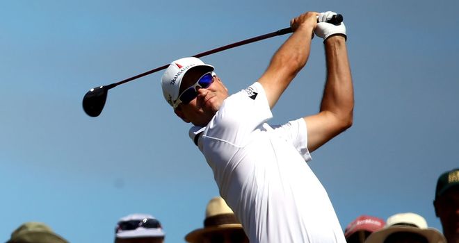 Zach Johnson: One-shot lead as only 20 players broke par