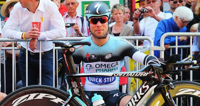 Mark Cavendish received abuse from the crowd during stage 11