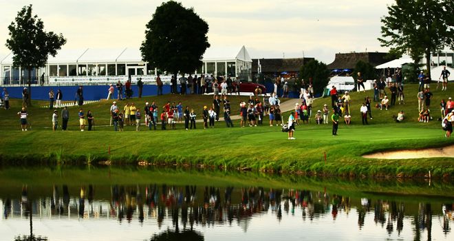The sixth green at Glen Abbey Golf Club