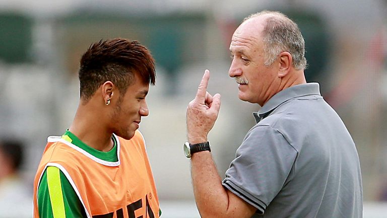 Luiz Felipe Scolari (r): Open to Premier League return