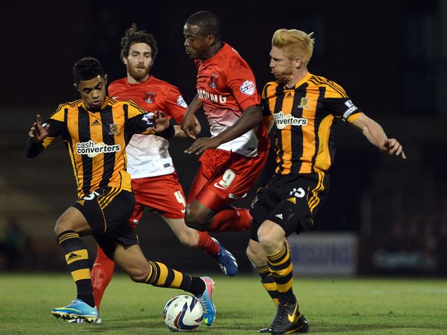 Cameron Stewart and Paul McShane in action for Hull