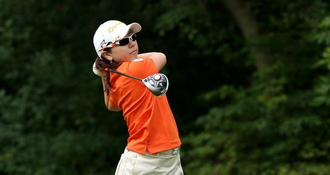 Mika Miyazato: Leader after the completion of the first round in France