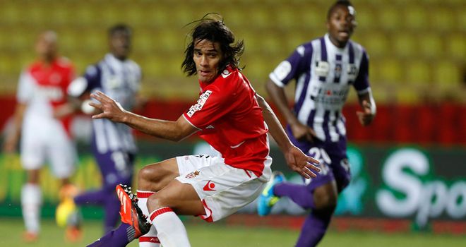 Monaco's Falcao vies with Toulouse's Uros Spajic