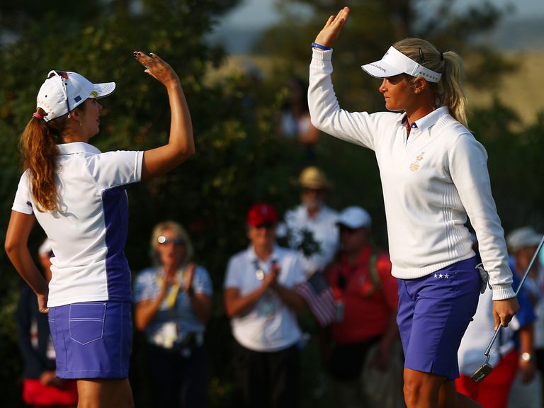 Suzann Pettersen and Beatriz Recari celebrate European success