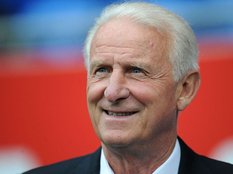 Giovanni Trapattoni: Makes two changes to his side
