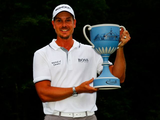 Henrik Stenson with his trophy.
