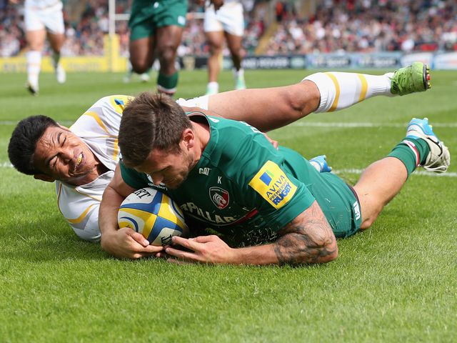Adam Thompstone scores a try for Leicester