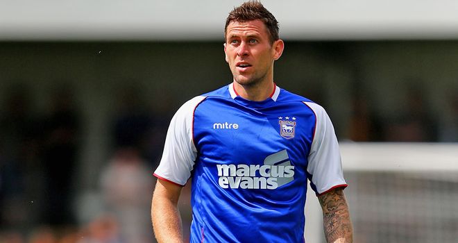 Daryl Murphy: Headed Ipswich level