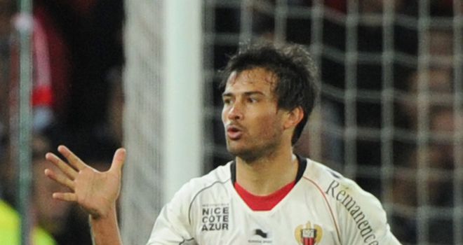 Dario Cvitanich celebrates scoring for Nice