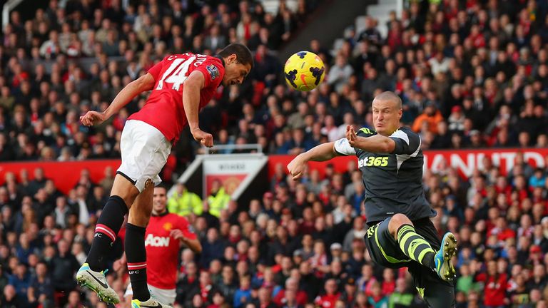 Javier Hernandez: Heads home United's winner