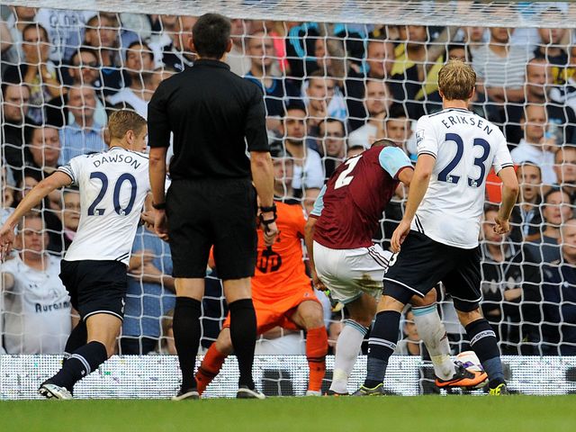 Winston Reid scores West Ham's opening goal