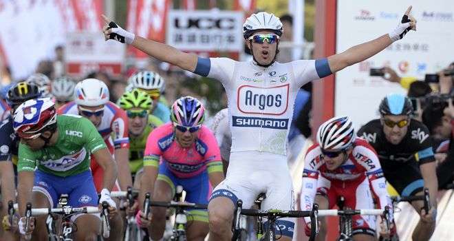 Luka Mezgec outsprinted Nacer Bouhanni, left