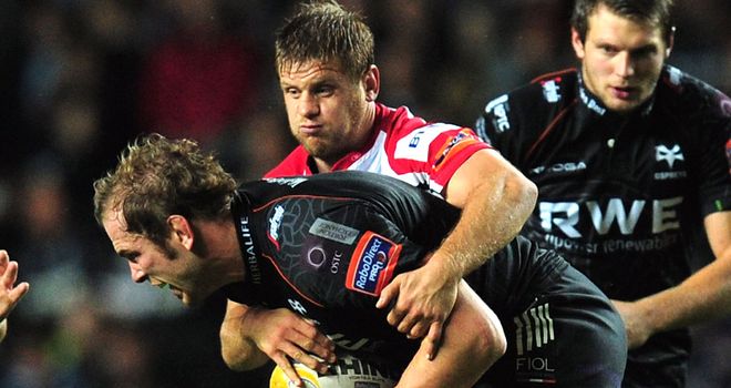 Chris Henry to stay at Ravenhill until 2017