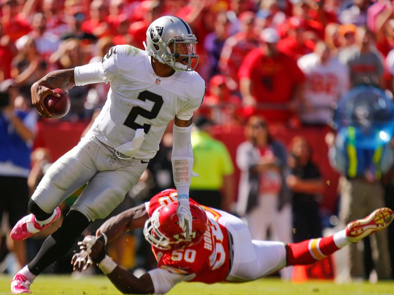 Terrelle Pryor avoids Justin Houston.