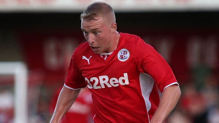 Nicky Adams: Signs on at New York Stadium