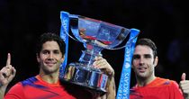 Spanish duo stun Bryans at O2