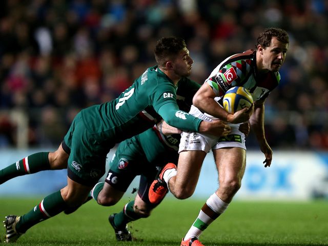 Owen Williams tries to tackle Nick Evans