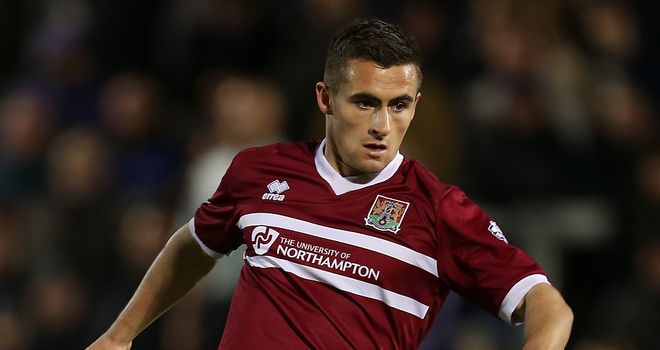 Danny Emerton: Broken nose rules him out