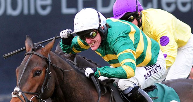 McCoy celebrates his 4000th winner as Mountain Tunes wins at Towcester