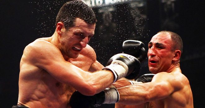 Carl Froch pounded out a points win over Arthur Abraham in 2011