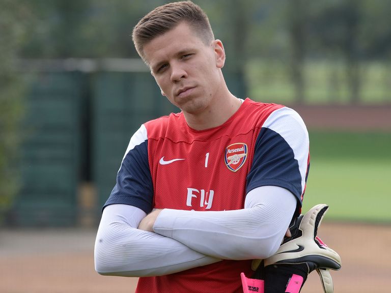 Wojciech Szczesny: Praise for Arsenal's defence