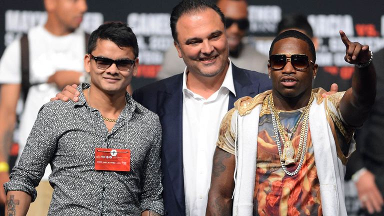 Richard Schaefer (centre): Chief executive quits Golden Boy