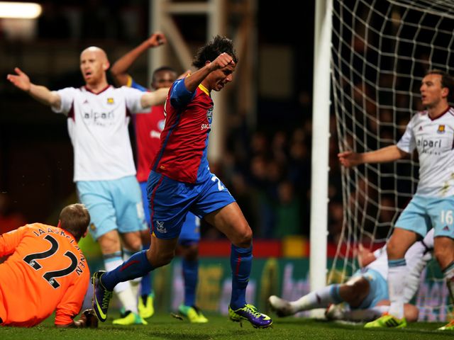 Marouane Chamakh scores for Crystal Palace in the first half