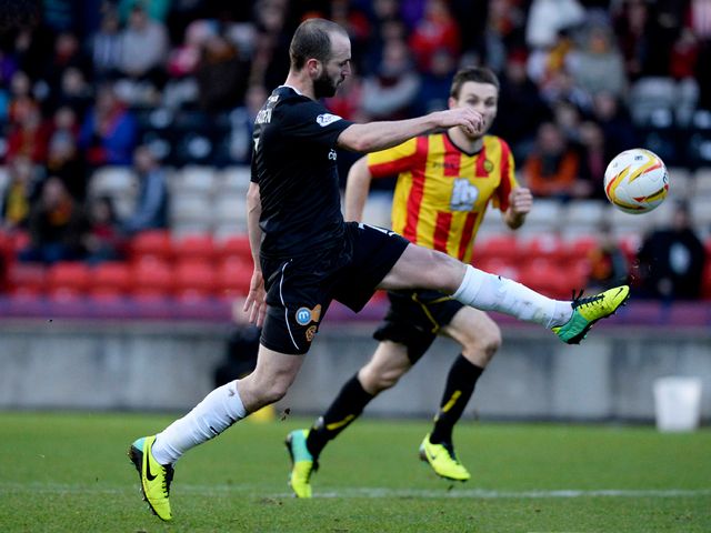 James McFadden scores for Motherwell