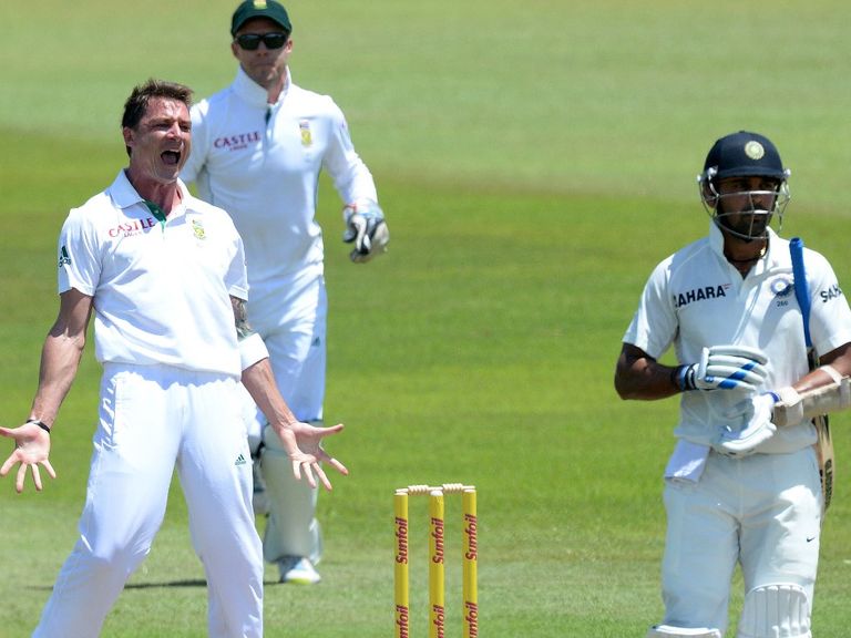 Dale Steyn celebrates taking the wicket of Murali Vijay