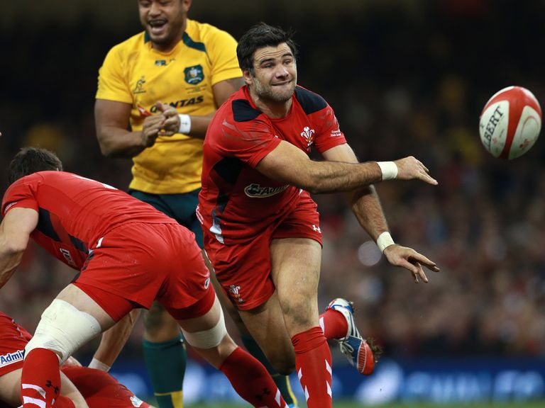 Mike Phillips: Has joined Racing Metro