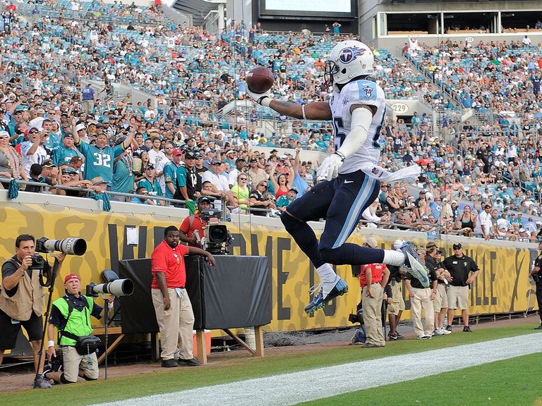 Nate Washington celebrates for the Titans