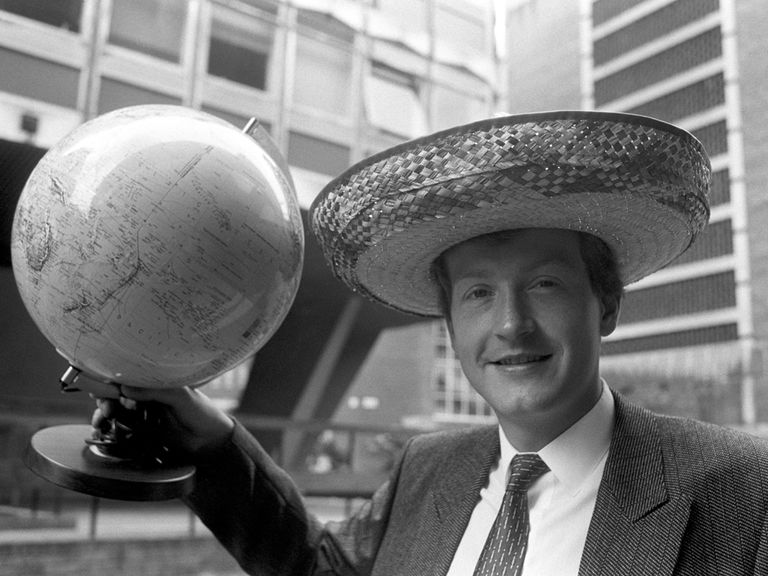 Steve Davis won a car for the first official 147.