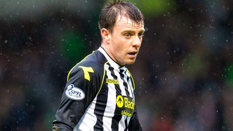 Paul McGowan: Must undertake 130 hours of unpaid work for attacking two police officers