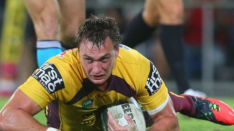 Nick Slyney: Forward has signed two-year contract with London Broncos