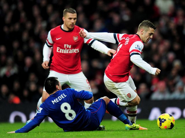 Jack Wilshere looks to find space