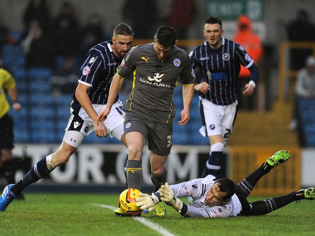 David Forde stops David Nugent