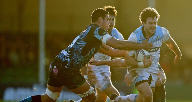 Alex Dunbar on the charge for Glasgow
