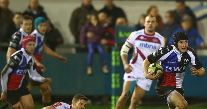 Sam Davies has signed first professional contract with Ospreys
